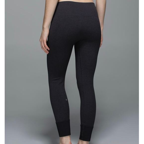 Lululemon Ebb To Street Black Heather Compression Leggings Pants size II / 6 - Picture 1 of 14